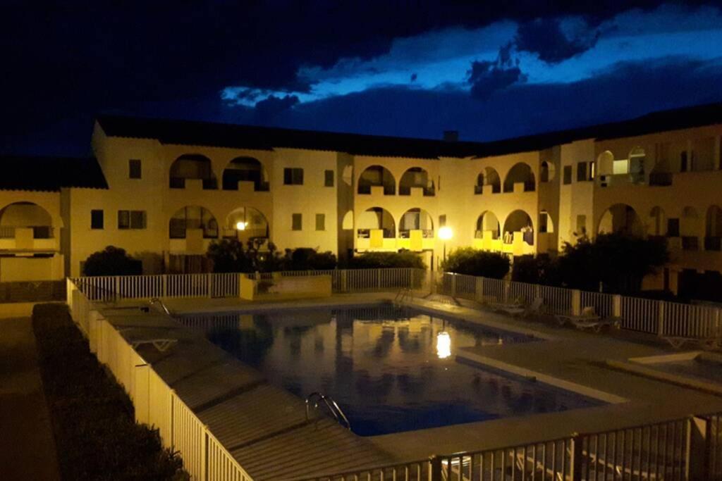Luxueux studio mezzanine en résidence avec piscine au village Le Barcarès Esterno foto